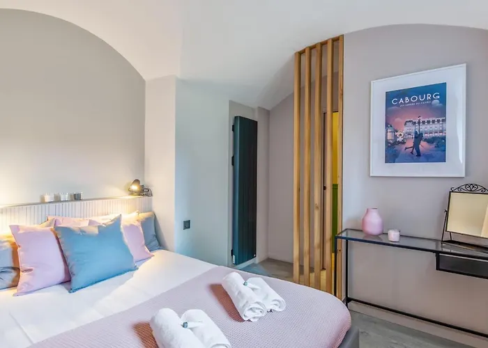 - Château De Beuzeval - Welkeys * Houlgate